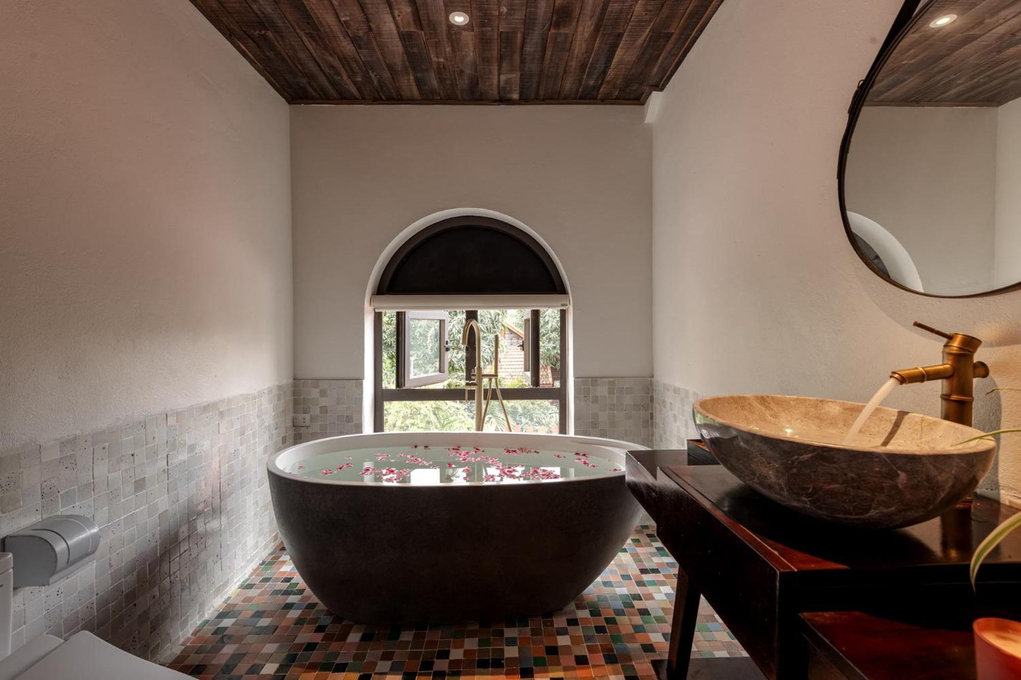 Nature Garden Ecolodge Нин Бин Екстериор снимка
