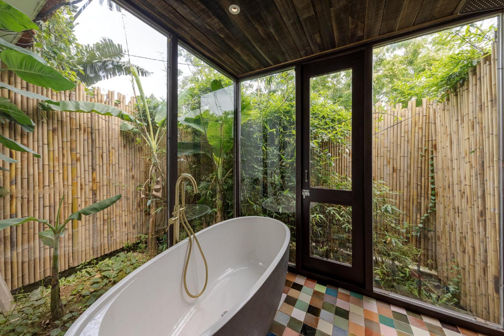 Nature Garden Ecolodge Нин Бин Екстериор снимка